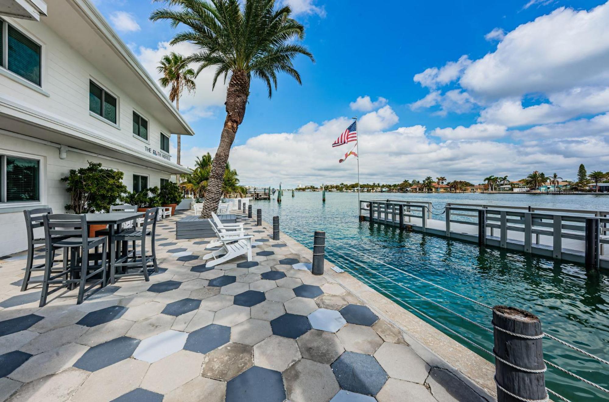 The Roth Hotel, Treasure Island, Florida St. Pete Beach Exteriör bild