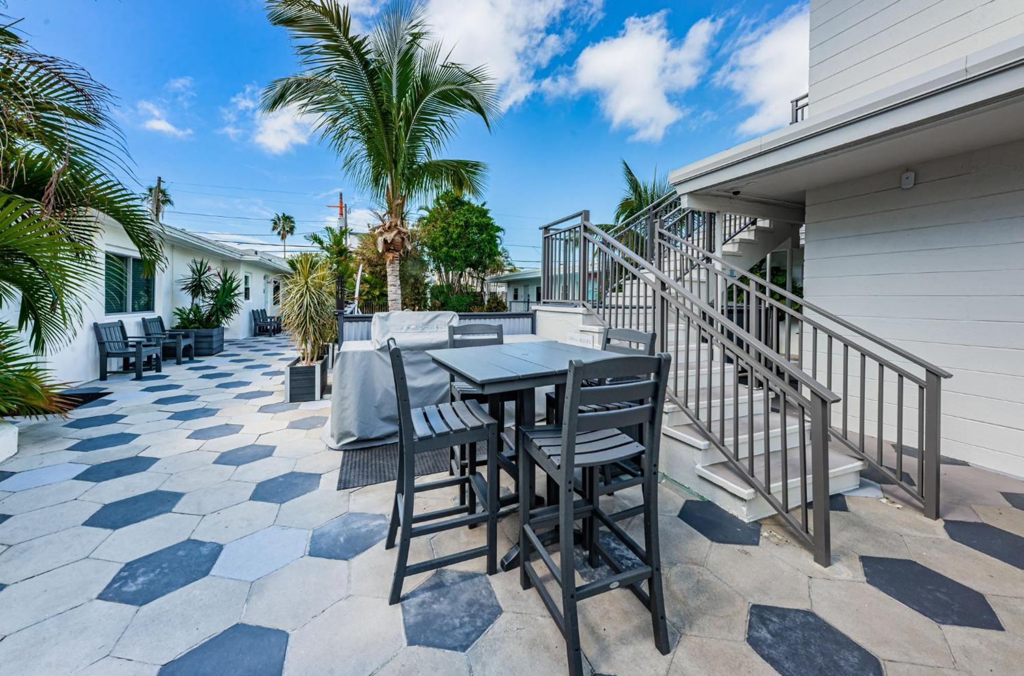 The Roth Hotel, Treasure Island, Florida St. Pete Beach Exteriör bild